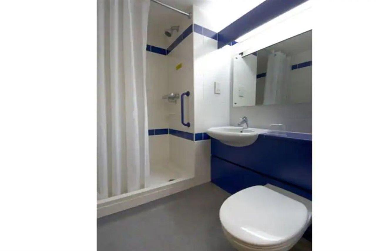 Travelodge Newbury Tot Hill Highclere Buitenkant foto