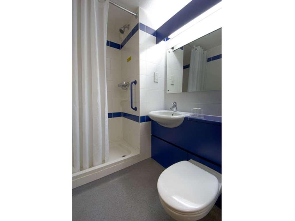 Travelodge Newbury Tot Hill Highclere Buitenkant foto