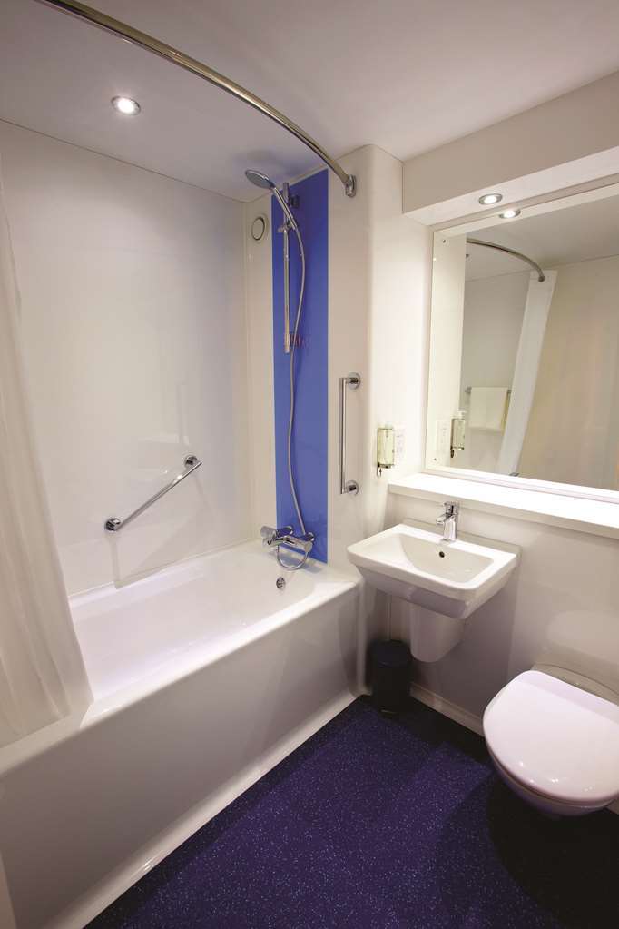 Travelodge Newbury Tot Hill Highclere Kamer foto