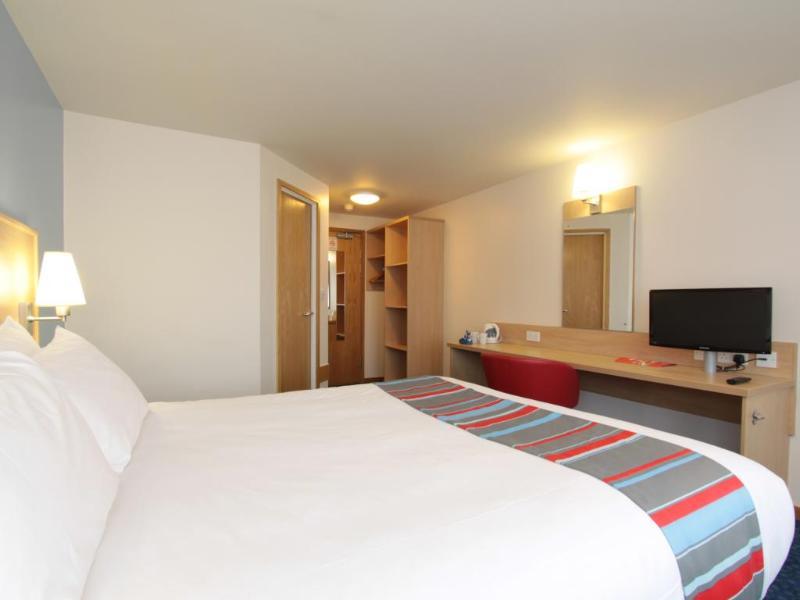 Travelodge Newbury Tot Hill Highclere Buitenkant foto
