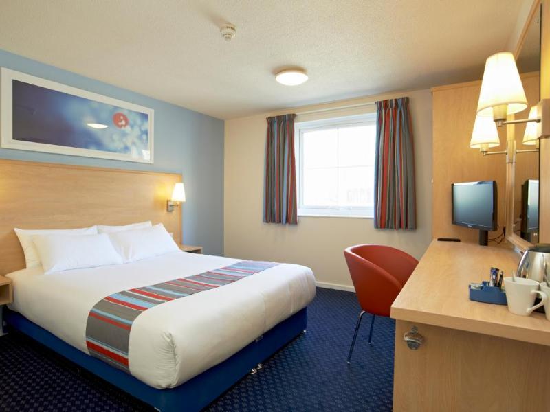 Travelodge Newbury Tot Hill Highclere Buitenkant foto