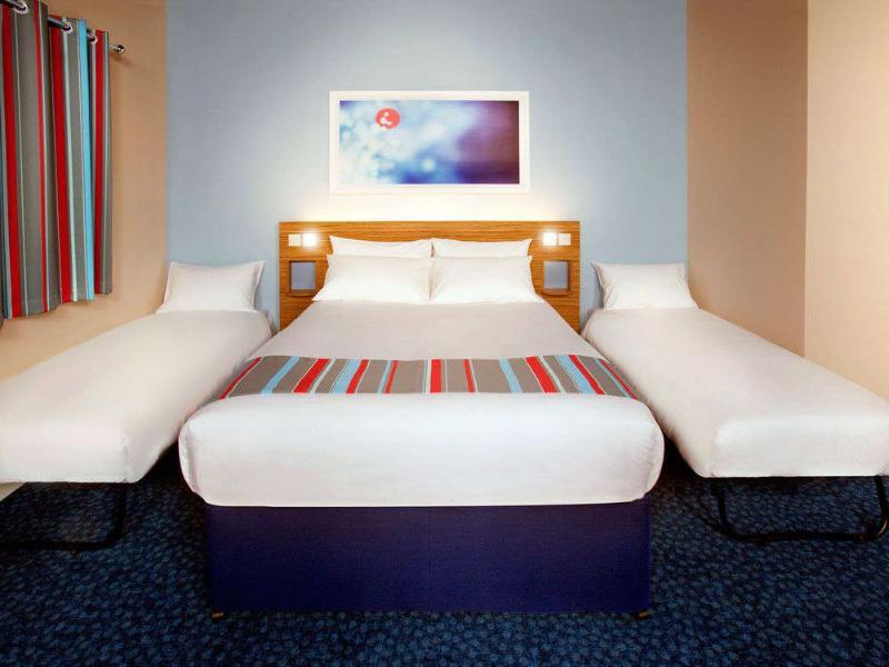 Travelodge Newbury Tot Hill Highclere Buitenkant foto