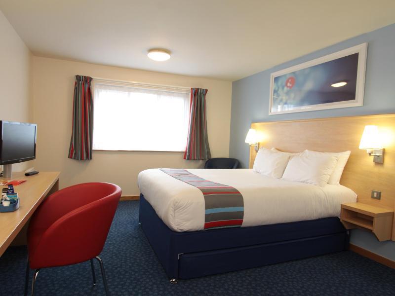 Travelodge Newbury Tot Hill Highclere Buitenkant foto